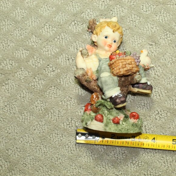 Set of 2 Vintage Resin Boy and Girl in Trees ~5.5" Figures - Picture 6 of 8